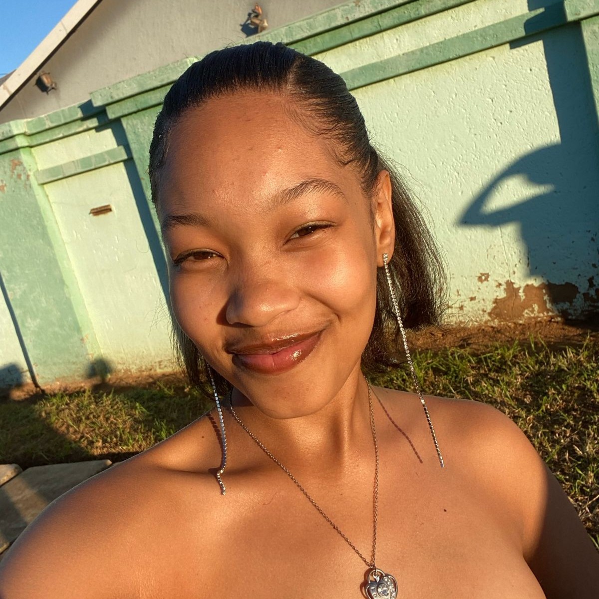 Mikaella's profile photo